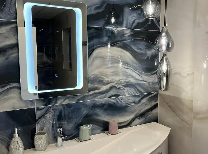 Helamoni, New 5 Star 2 Person With Pool Apartament Malinska