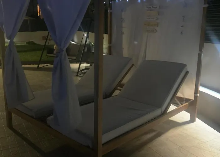 Helamoni, New 5 Star 2 Person With Pool Apartament