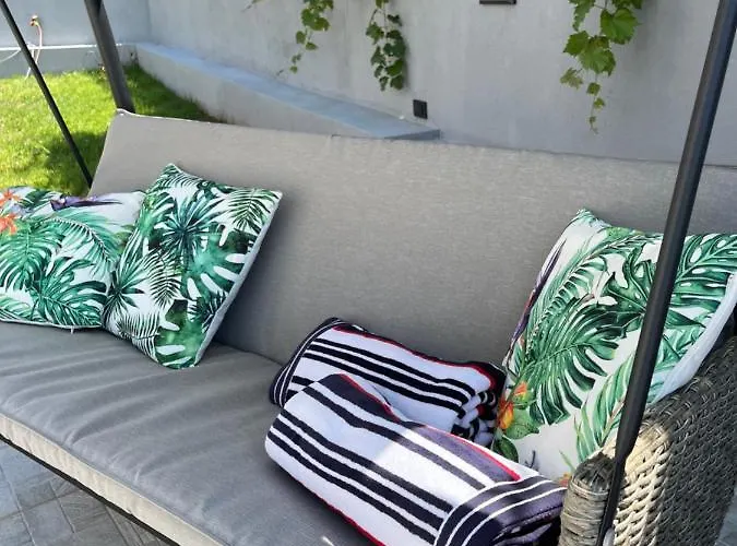 Helamoni, New 5 Star 2 Person With Pool