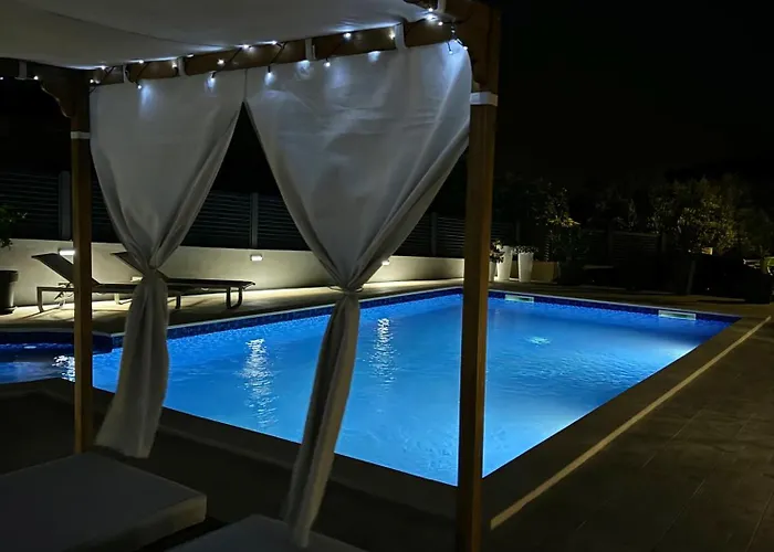 Apartamento Helamoni, New 5 Star 2 Person With Pool *